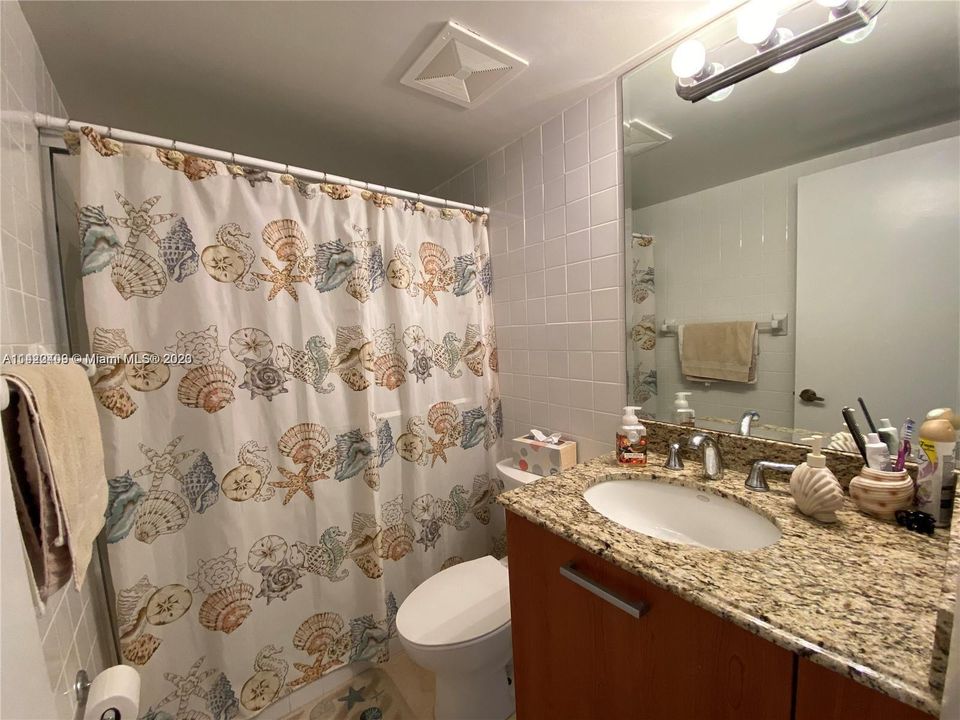 Recently Rented: $5,000 (2 beds, 2 baths, 1173 Square Feet)