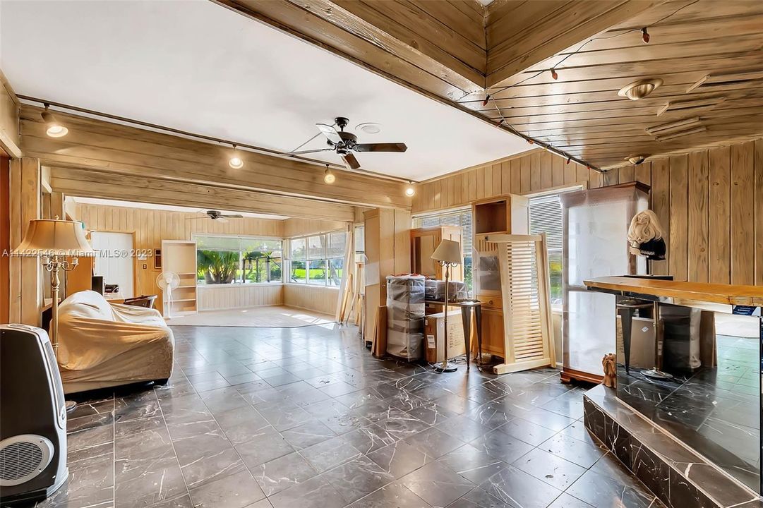 Recently Sold: $470,000 (4 beds, 3 baths, 2810 Square Feet)