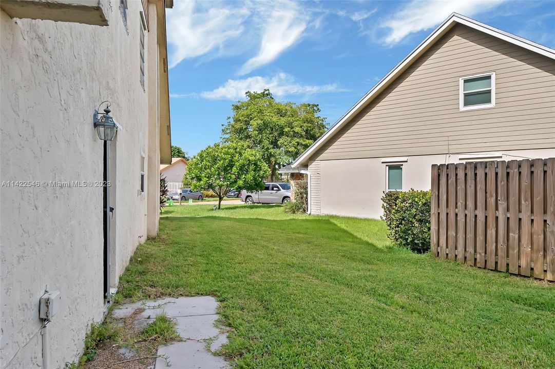 Recently Sold: $470,000 (4 beds, 3 baths, 2810 Square Feet)