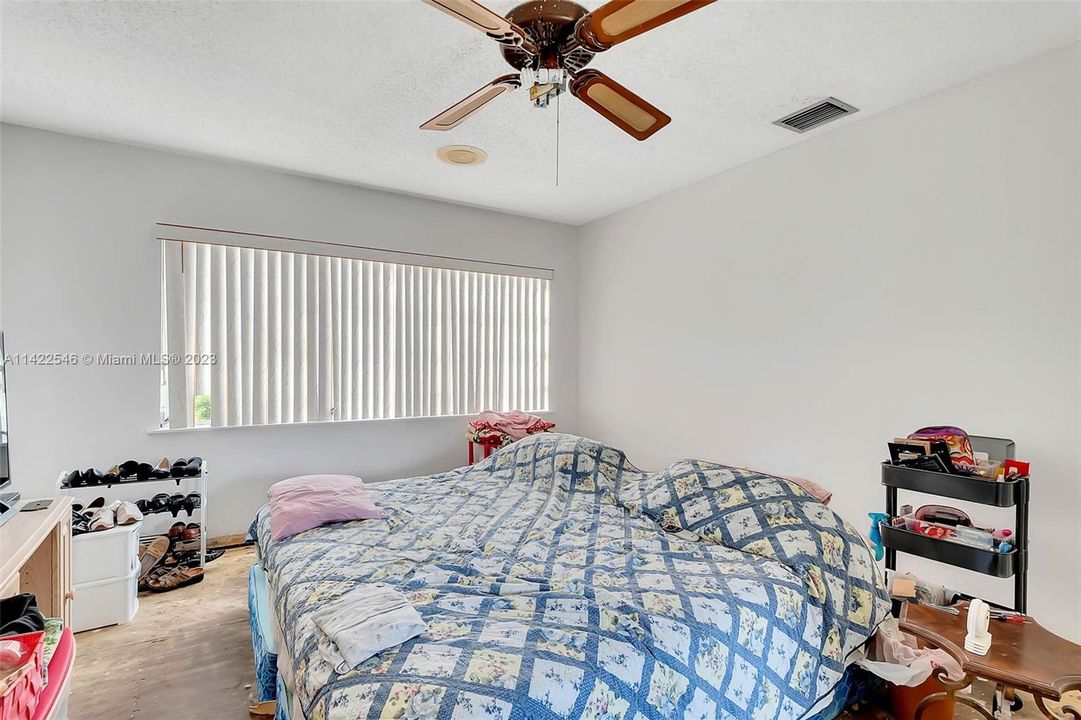 Recently Sold: $470,000 (4 beds, 3 baths, 2810 Square Feet)