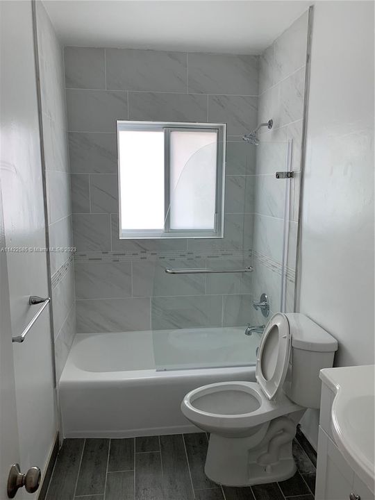 Недавно арендовано: $2,000 (1 спален, 1 ванн, 800 Квадратных фут)