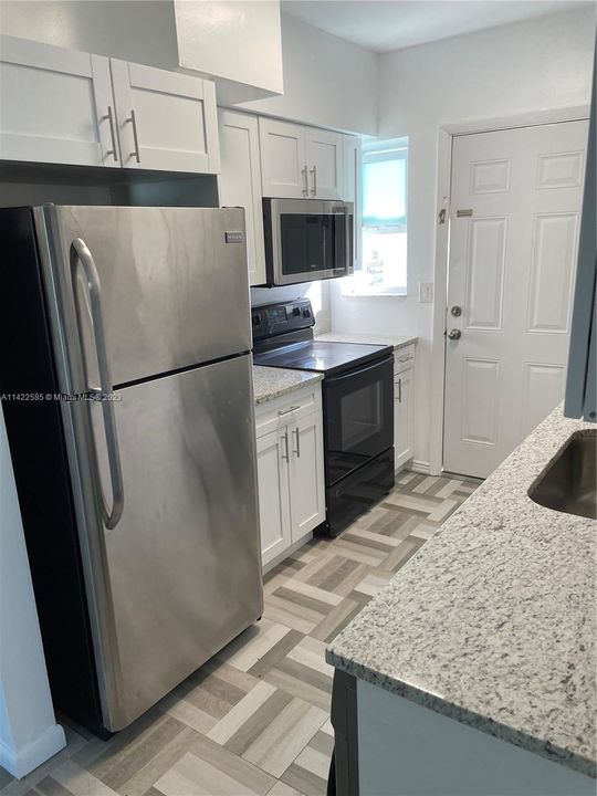 Недавно арендовано: $2,000 (1 спален, 1 ванн, 800 Квадратных фут)