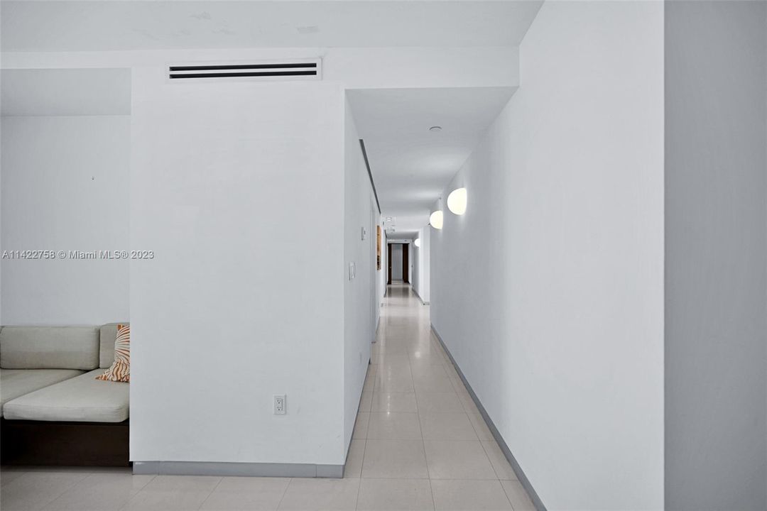 Vendido Recientemente: $1,400,000 (4 camas, 3 baños, 1622 Pies cuadrados)