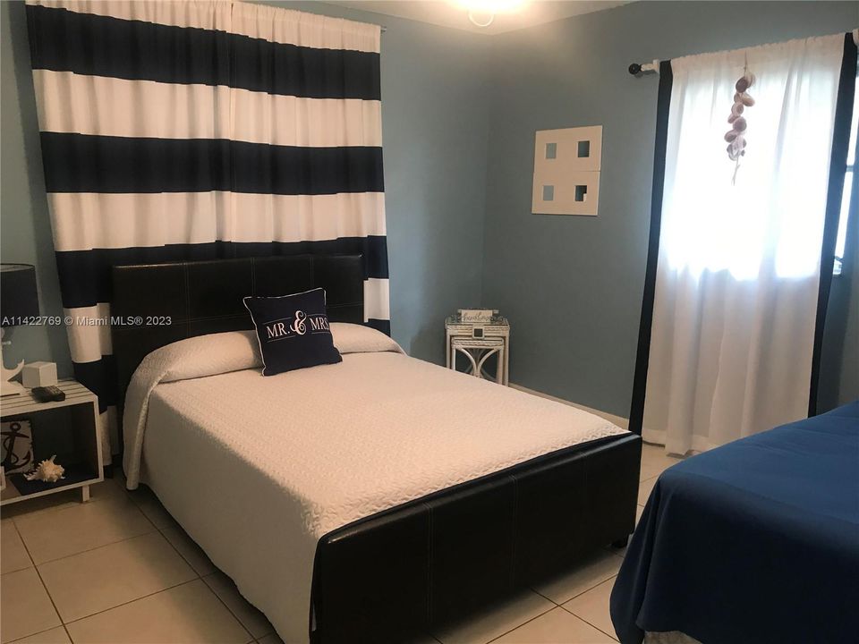 Recientemente alquilado: $2,400 (2 camas, 2 baños, 1317 Pies cuadrados)