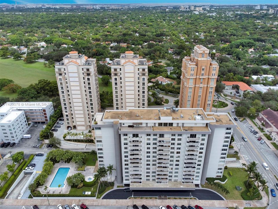 Recently Sold: $448,555 (2 beds, 1 baths, 899 Square Feet)