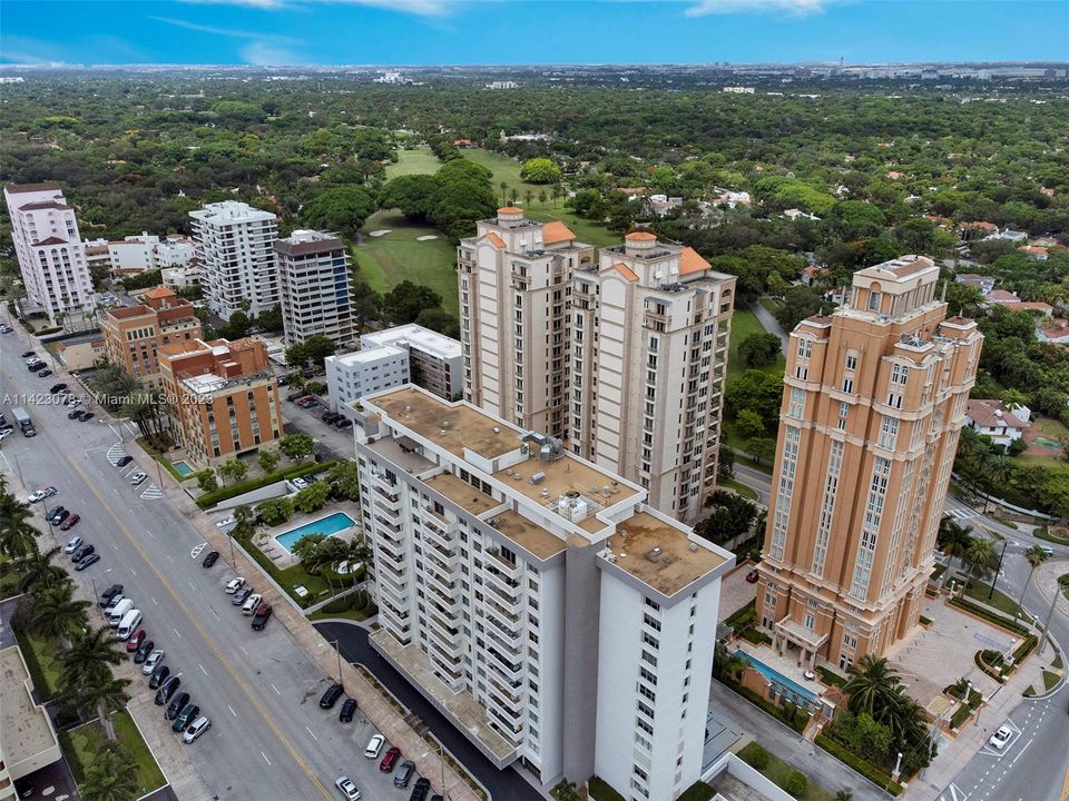 Recently Sold: $448,555 (2 beds, 1 baths, 899 Square Feet)