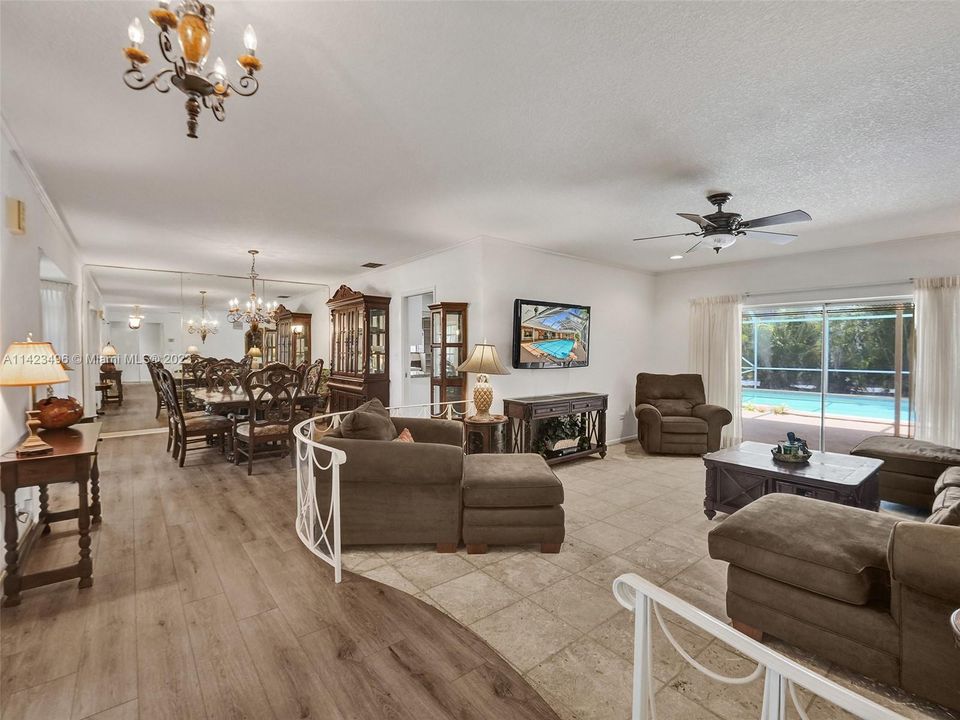 Recently Sold: $769,900 (4 beds, 3 baths, 2694 Square Feet)