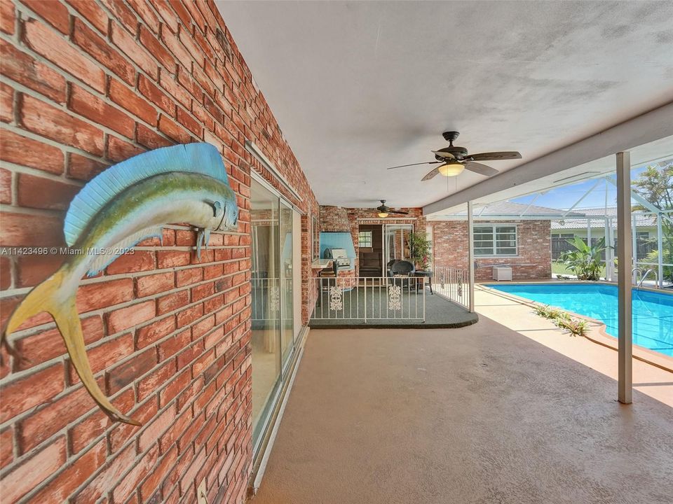 Recently Sold: $769,900 (4 beds, 3 baths, 2694 Square Feet)