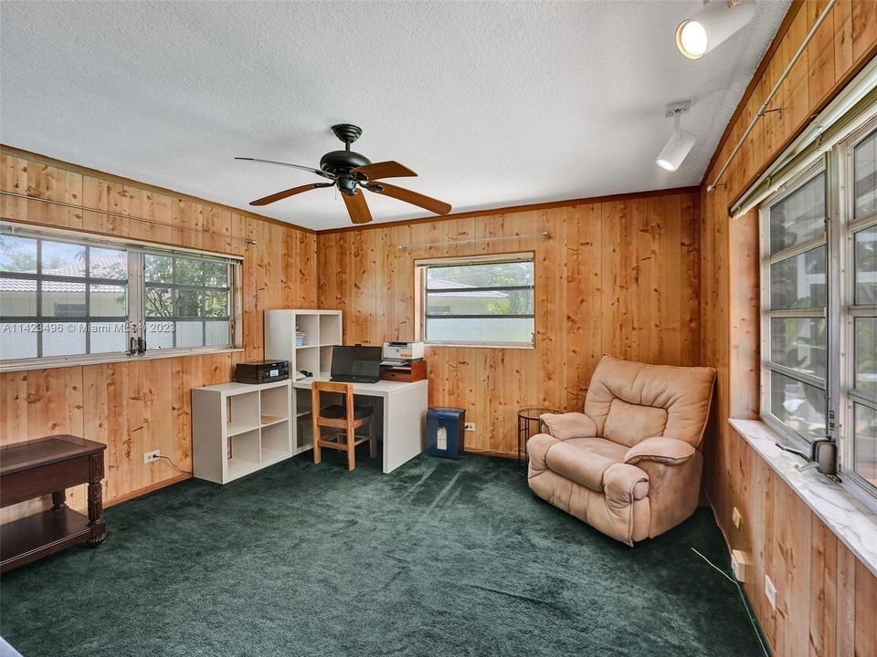 Recently Sold: $769,900 (4 beds, 3 baths, 2694 Square Feet)