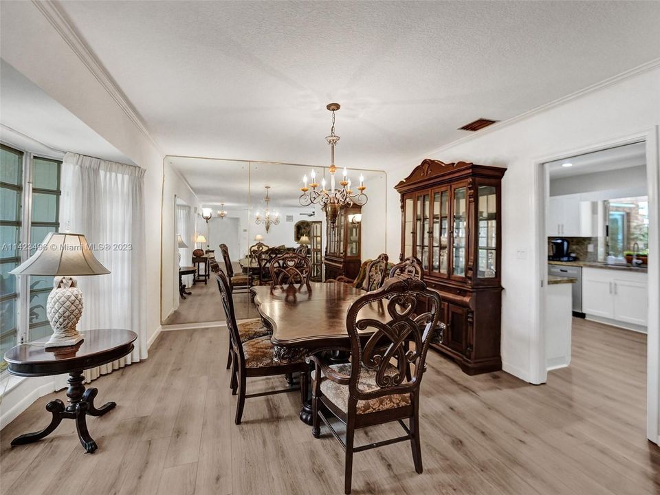 Recently Sold: $769,900 (4 beds, 3 baths, 2694 Square Feet)