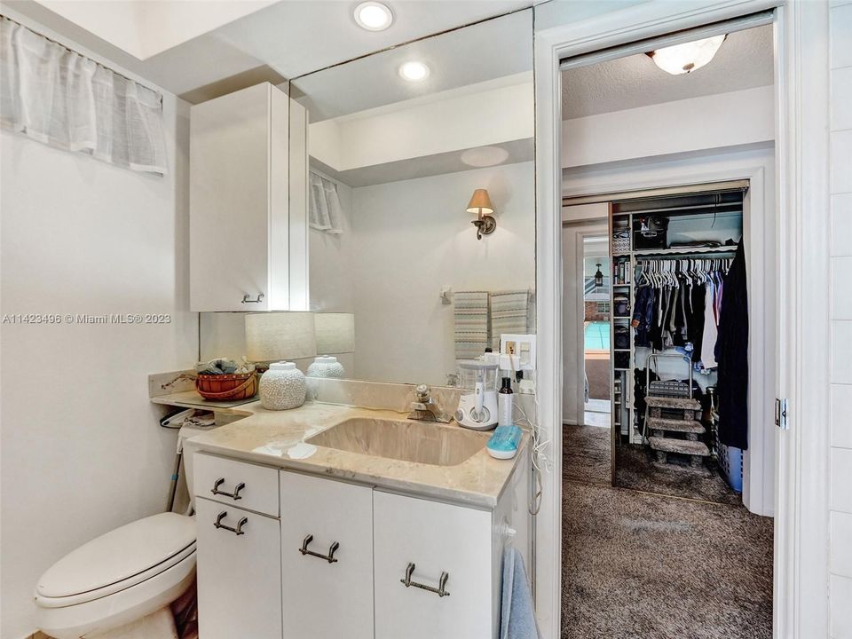 Recently Sold: $769,900 (4 beds, 3 baths, 2694 Square Feet)