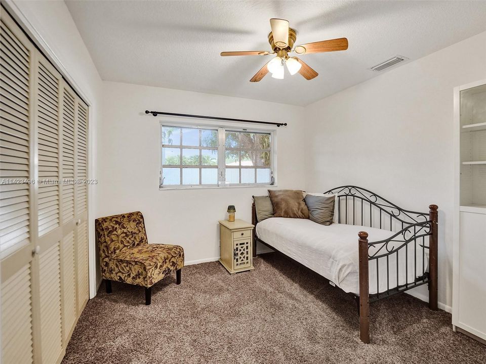 Recently Sold: $769,900 (4 beds, 3 baths, 2694 Square Feet)