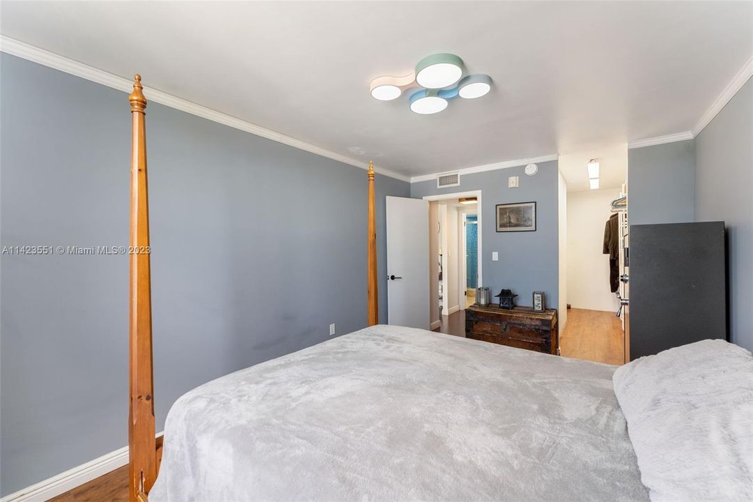 Недавно продано: $519,000 (2 спален, 2 ванн, 1330 Квадратных фут)