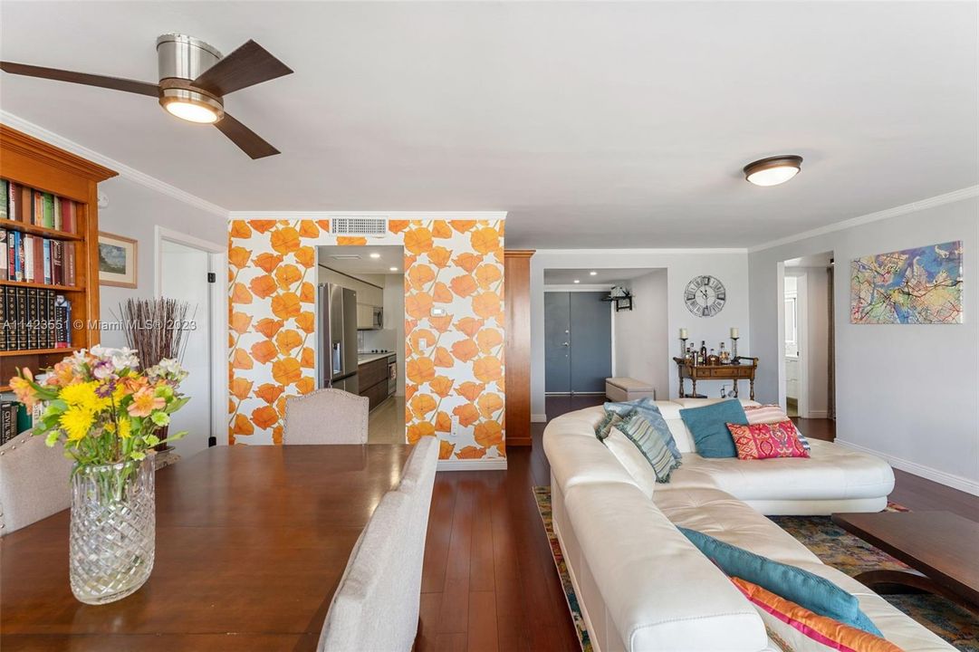 Недавно продано: $519,000 (2 спален, 2 ванн, 1330 Квадратных фут)