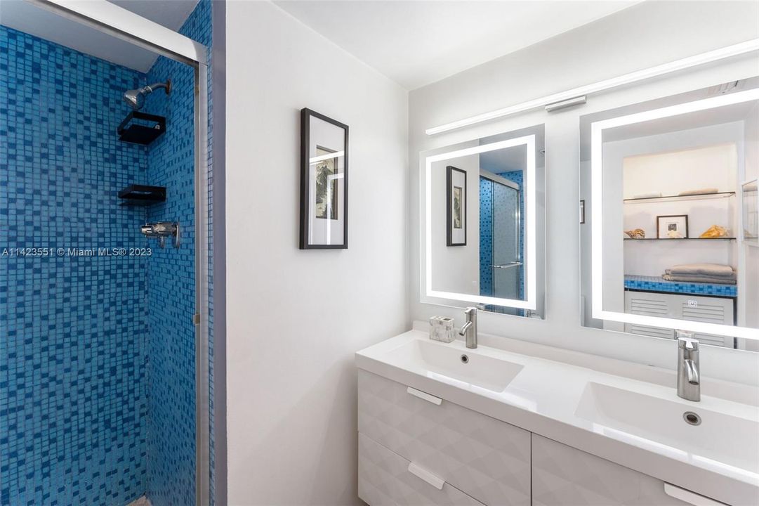 Недавно продано: $519,000 (2 спален, 2 ванн, 1330 Квадратных фут)