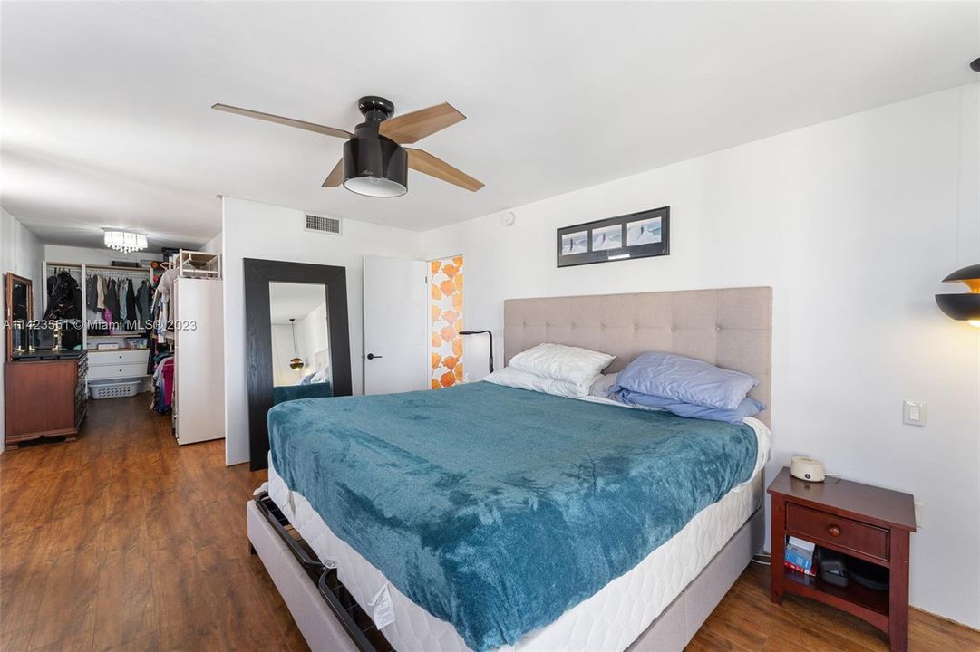 Недавно продано: $519,000 (2 спален, 2 ванн, 1330 Квадратных фут)