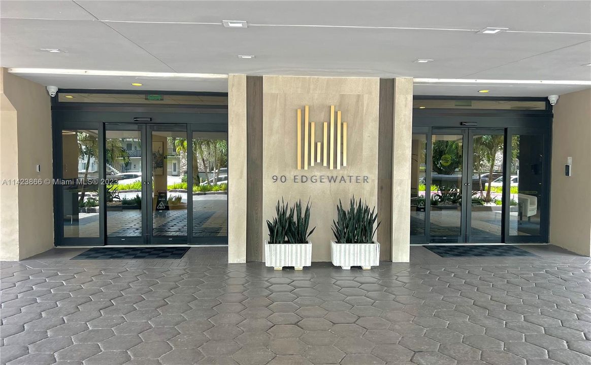 Недавно арендовано: $2,800 (1 спален, 1 ванн, 880 Квадратных фут)