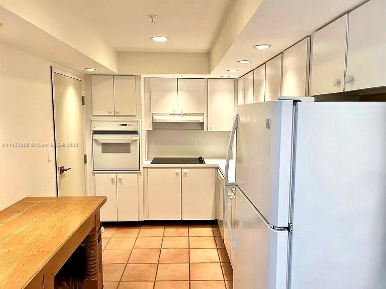 Недавно арендовано: $2,800 (1 спален, 1 ванн, 880 Квадратных фут)