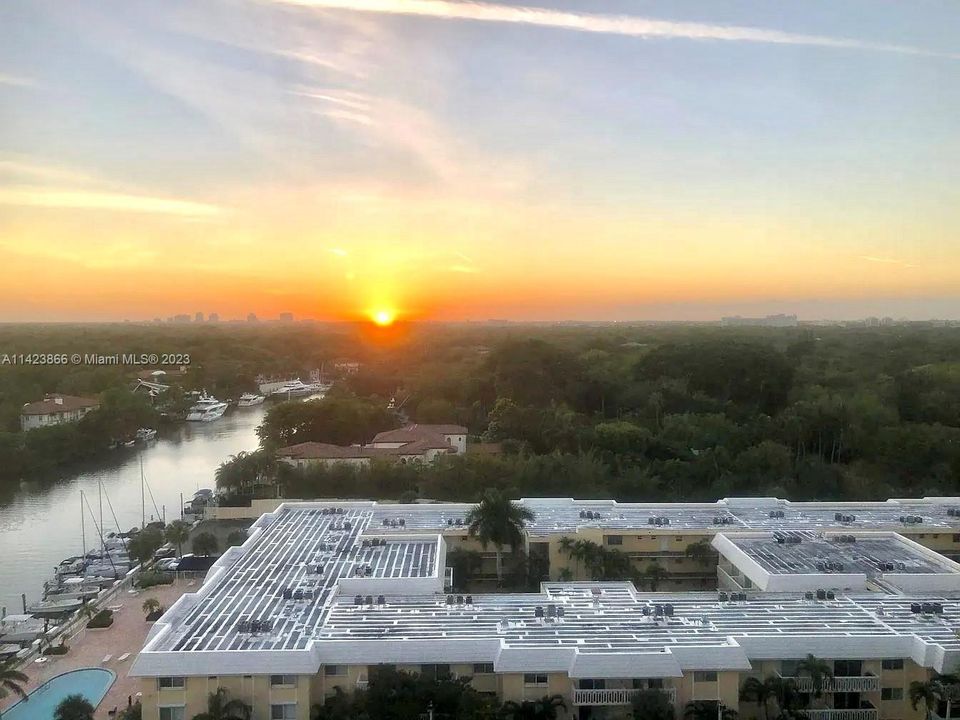 Недавно арендовано: $2,800 (1 спален, 1 ванн, 880 Квадратных фут)