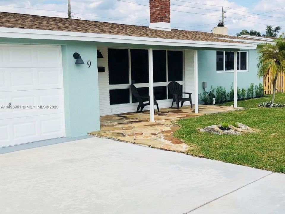 Recently Rented: $3,200 (3 beds, 2 baths, 1400 Square Feet)