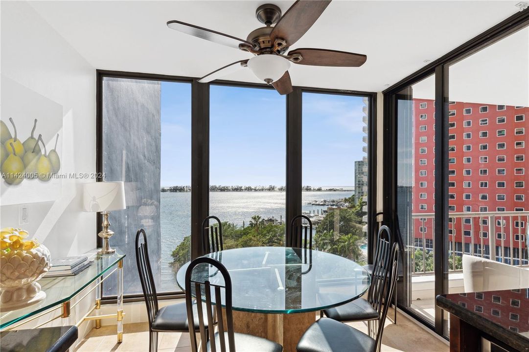Recently Sold: $1,250,000 (2 beds, 2 baths, 1795 Square Feet)