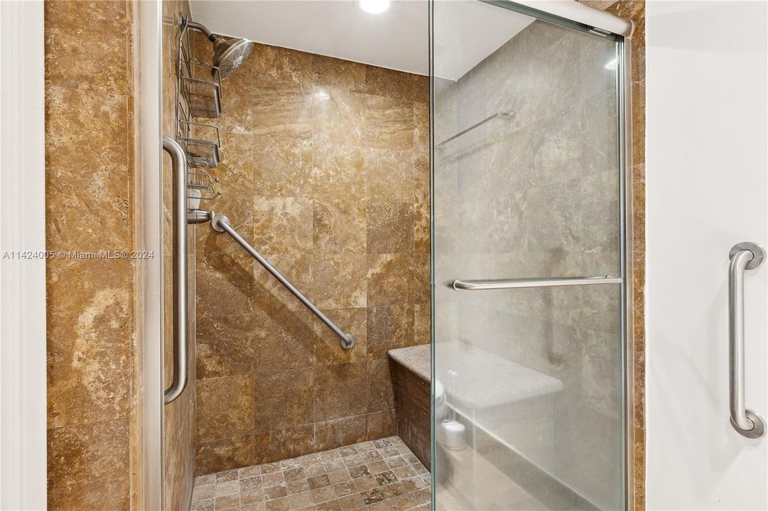 Recently Sold: $1,250,000 (2 beds, 2 baths, 1795 Square Feet)