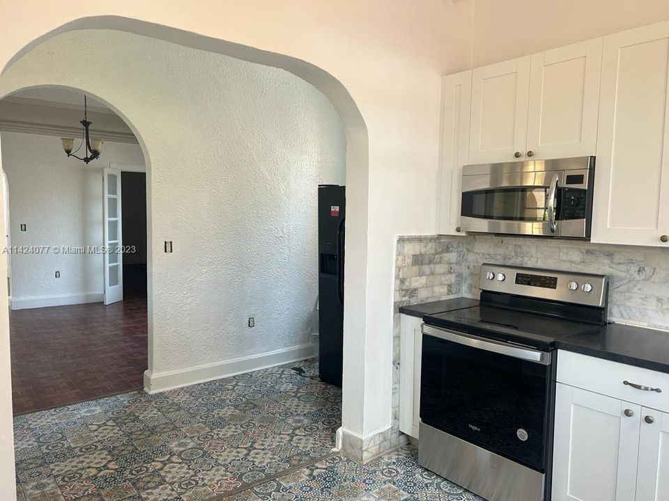 Недавно арендовано: $3,800 (5 спален, 2 ванн, 3588 Квадратных фут)