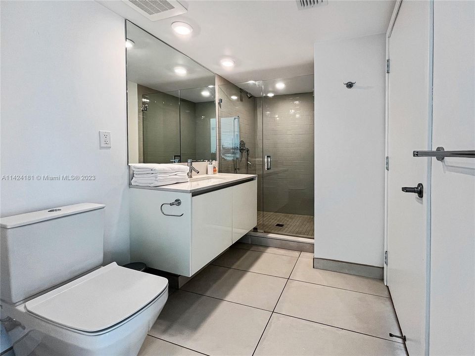 最近租的: $5,200 (3 贝兹, 2 浴室, 1195 平方英尺)