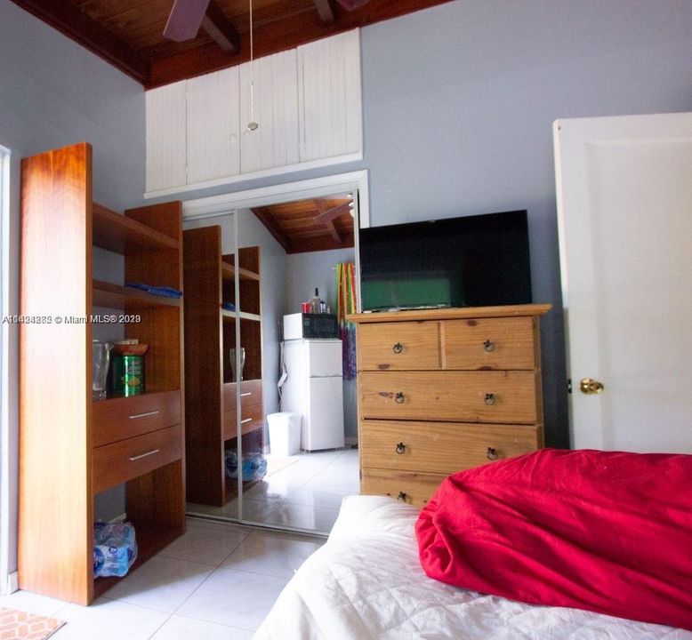 Недавно арендовано: $750 (1 спален, 1 ванн, 1337 Квадратных фут)