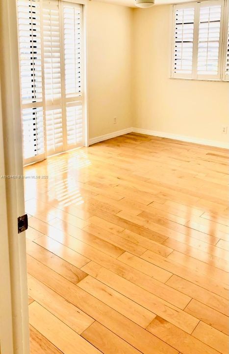 Recently Rented: $3,450 (2 beds, 2 baths, 1165 Square Feet)