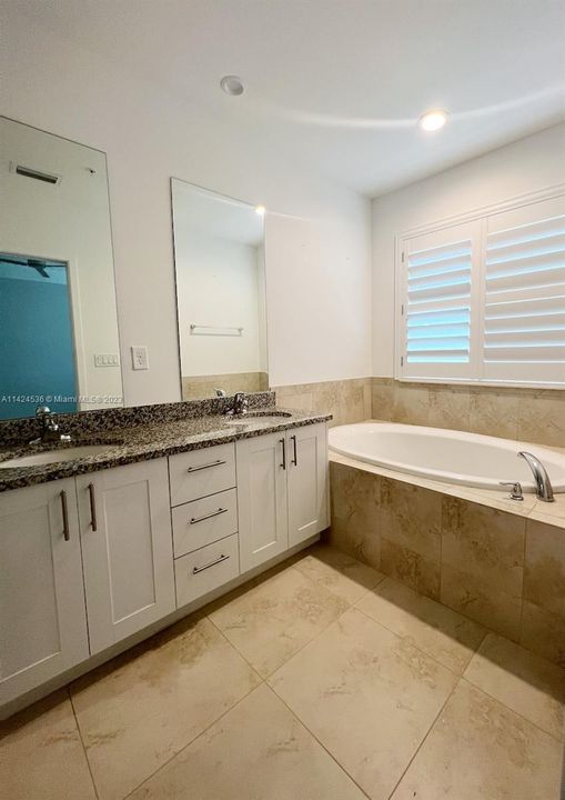 Недавно арендовано: $3,200 (3 спален, 2 ванн, 1770 Квадратных фут)