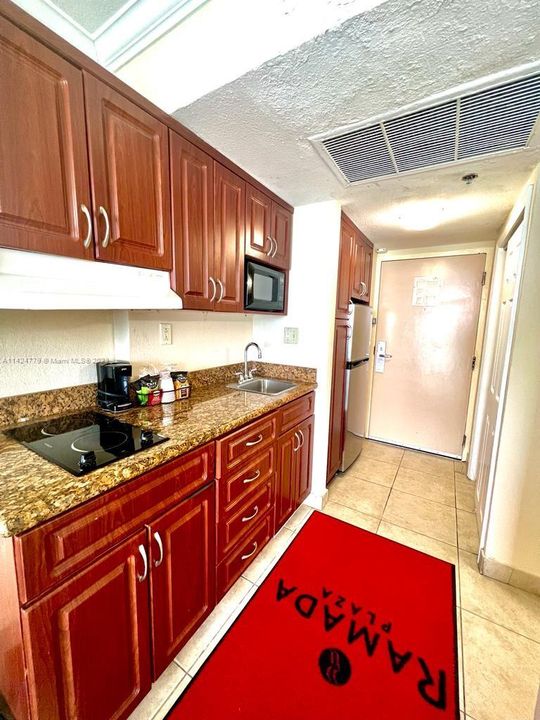 Vendido Recientemente: $269,000 (0 camas, 1 baños, 360 Pies cuadrados)