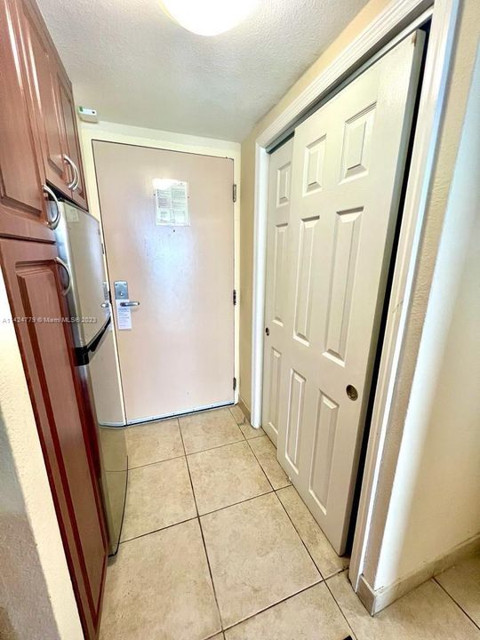 Vendido Recientemente: $269,000 (0 camas, 1 baños, 360 Pies cuadrados)