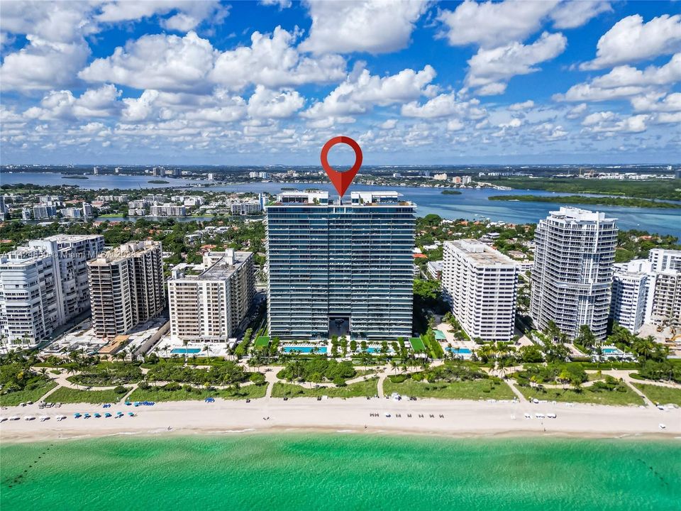 Recently Sold: $5,650,000 (2 beds, 3 baths, 2019 Square Feet)