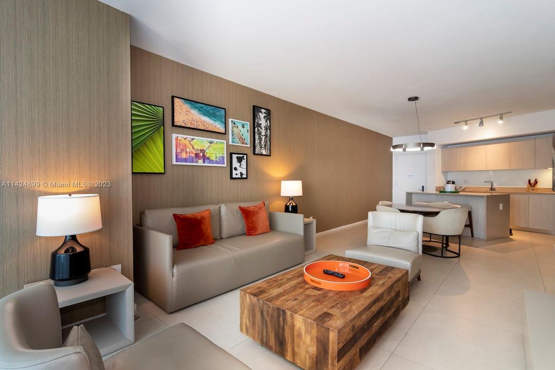 Recently Sold: $674,500 (1 beds, 1 baths, 841 Square Feet)