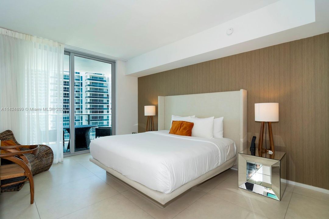 Recently Sold: $674,500 (1 beds, 1 baths, 841 Square Feet)