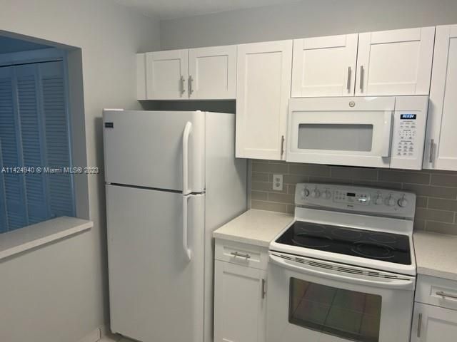 Recently Rented: $2,500 (2 beds, 2 baths, 775 Square Feet)