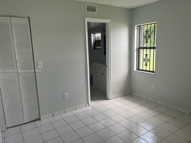 Recently Rented: $2,500 (2 beds, 2 baths, 775 Square Feet)