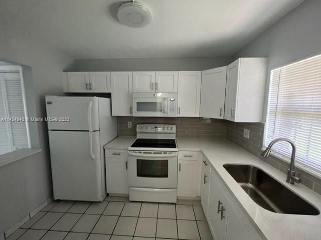 Recently Rented: $2,500 (2 beds, 2 baths, 775 Square Feet)