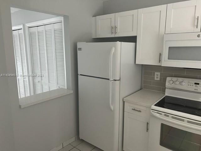 Recently Rented: $2,500 (2 beds, 2 baths, 775 Square Feet)