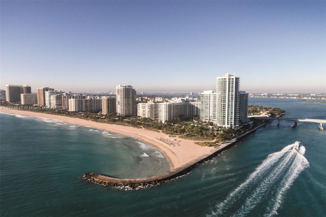 最近售出: $1,975,000 (1 贝兹, 1 浴室, 1147 平方英尺)