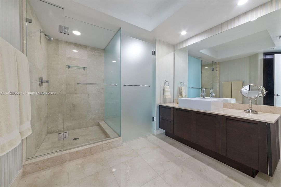 待售: $925,000 (3 贝兹, 2 浴室, 1461 平方英尺)