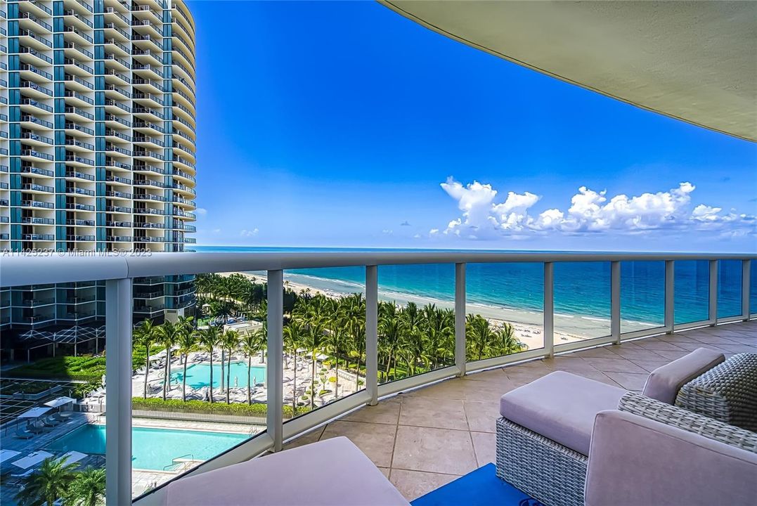 最近售出: $2,990,000 (2 贝兹, 2 浴室, 2160 平方英尺)