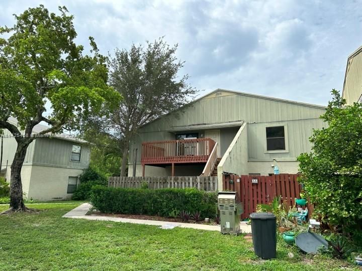 Recently Sold: $130,000 (2 beds, 1 baths, 953 Square Feet)