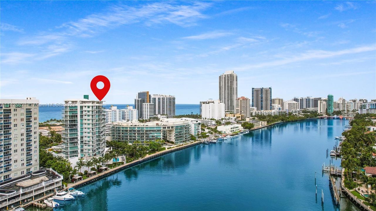 Недавно продано: $975,000 (2 спален, 2 ванн, 938 Квадратных фут)