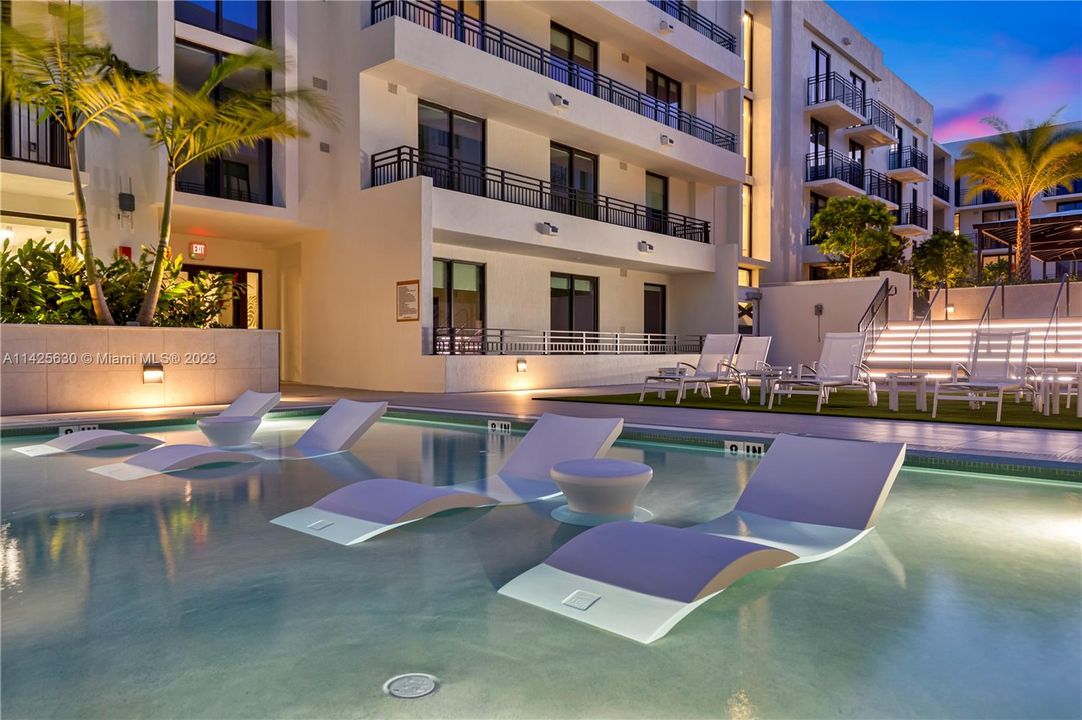 Recently Rented: $2,215 (0 beds, 1 baths, 0 Square Feet)