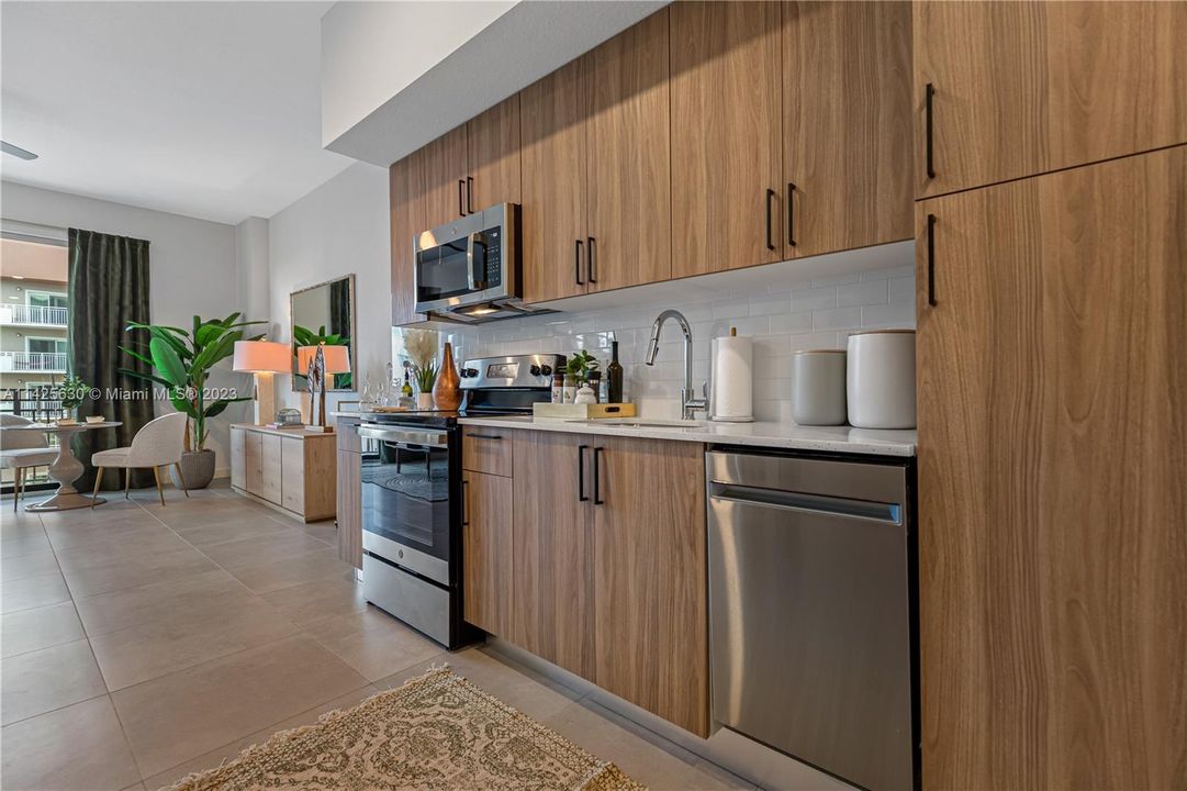 Recently Rented: $2,215 (0 beds, 1 baths, 0 Square Feet)