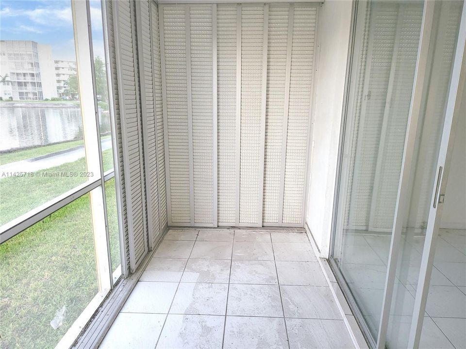 Recently Sold: $142,000 (1 beds, 1 baths, 768 Square Feet)