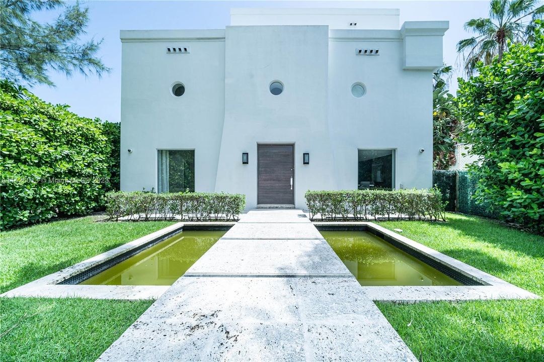 Недавно продано: $8,300,000 (7 спален, 5 ванн, 3795 Квадратных фут)