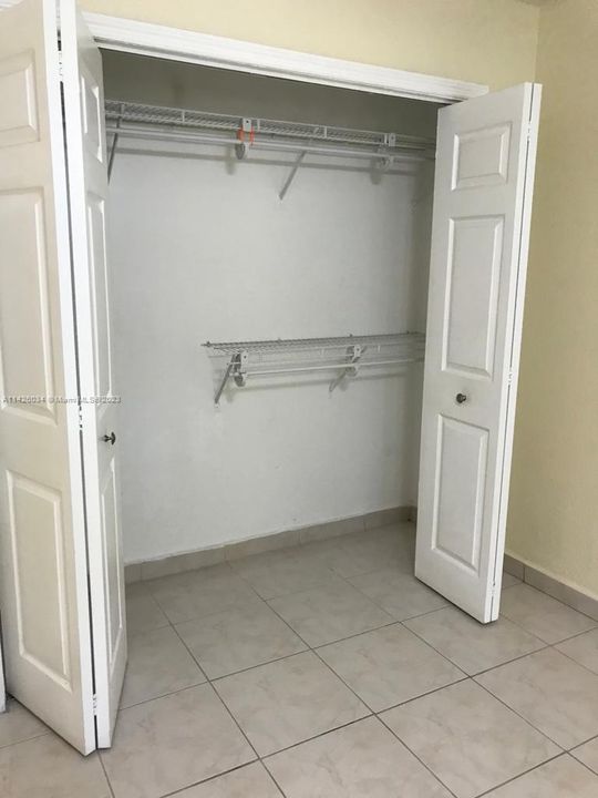 最近租的: $2,100 (2 贝兹, 1 浴室, 770 平方英尺)